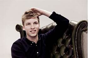 Artist George Ezra